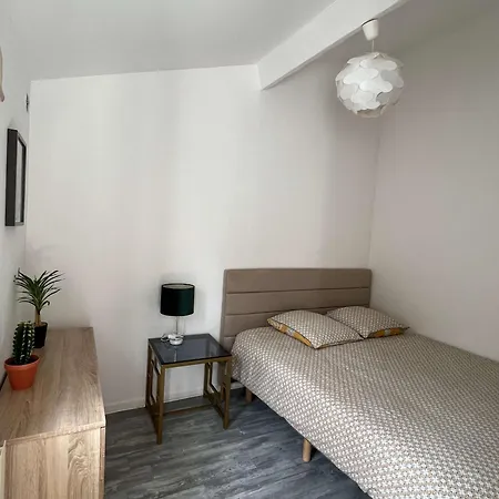 3 Bedrooms House With Terrace Near Paris Holiday home *