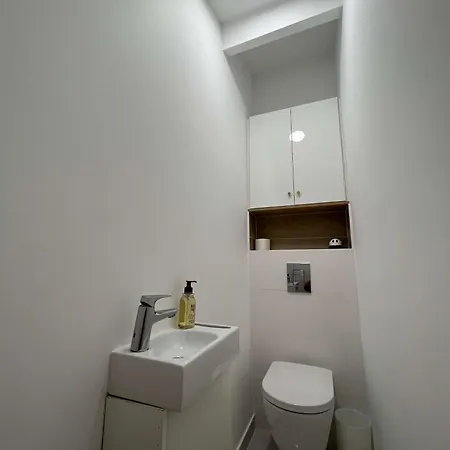 Holiday home 3 Bedrooms House With Terrace Near Paris *