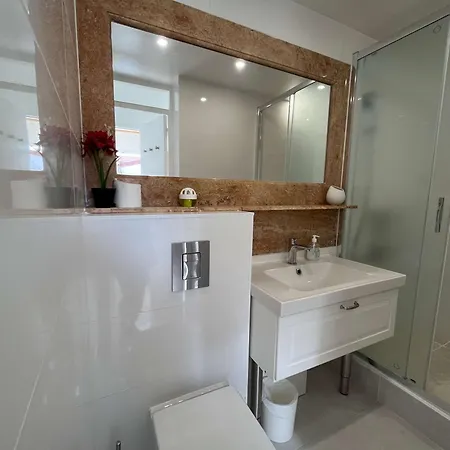 3 Bedrooms House With Terrace Near Paris Holiday home *