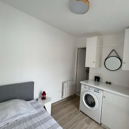 Holiday home 3 Bedrooms House With Terrace Near Paris *