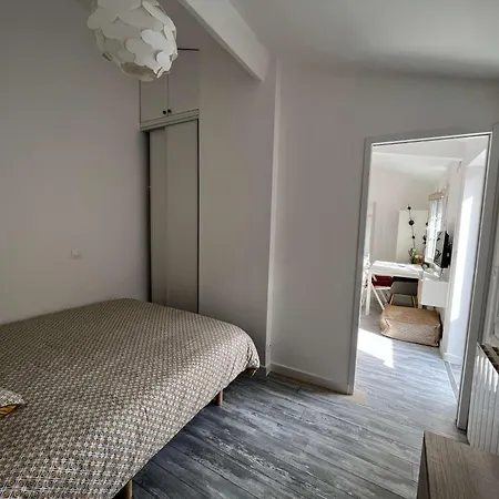 3 Bedrooms House With Terrace Near Paris Holiday home