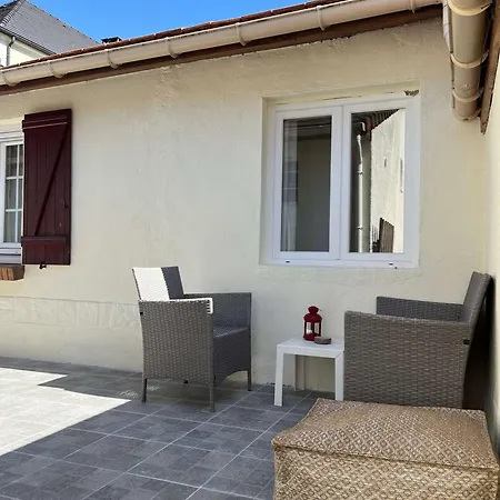Holiday home 3 Bedrooms House With Terrace Near Paris